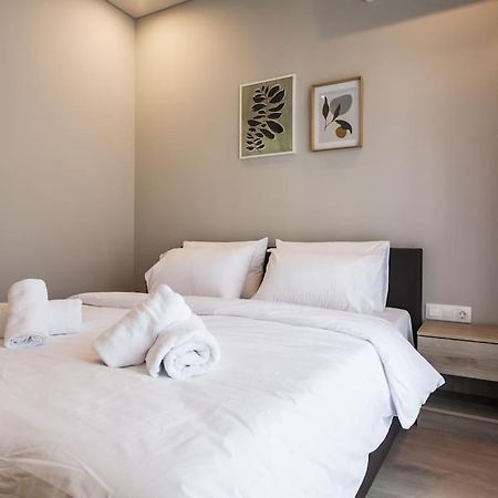 Piraeus Deluxe 2Bdr Apt - Near Metro And Port 외부 사진