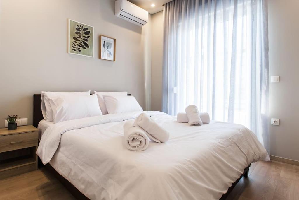 Piraeus Deluxe 2Bdr Apt - Near Metro And Port 외부 사진